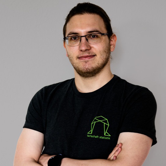 Portraitfoto von Kai-Robin Lange Portraitfoto von Kai-Robin Lange